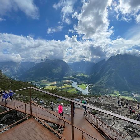 Bakkebo Trollstigen Apartment Andalsnes Bagian luar foto
